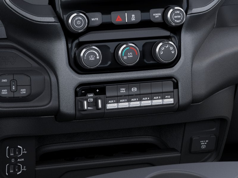 2026 RAM Ram 5500 Chassis Cab RAM 5500 TRADESMAN CHASSIS REGULAR CAB 4X4 84' CA