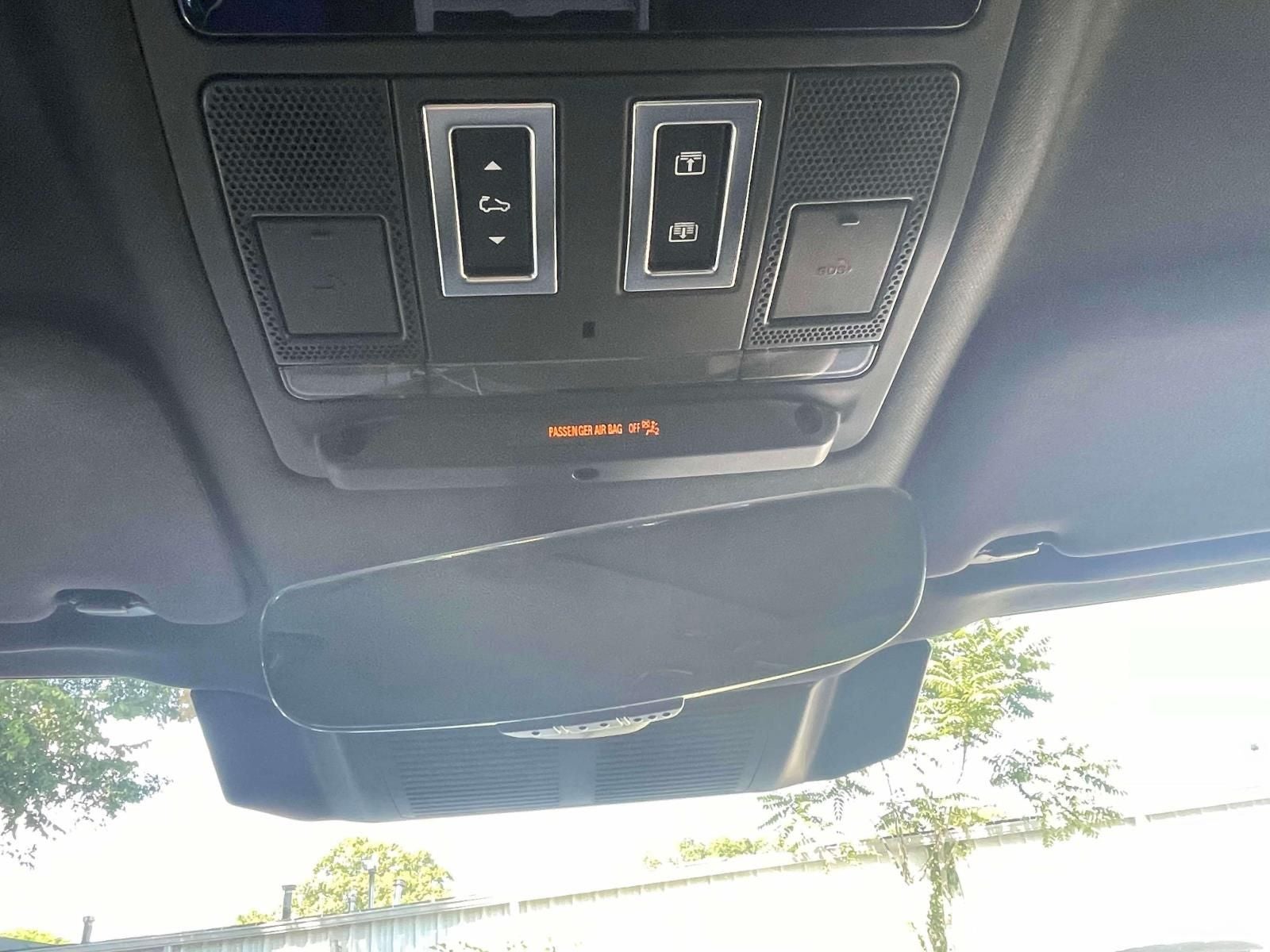 2025 Land Rover Defender 110 P300