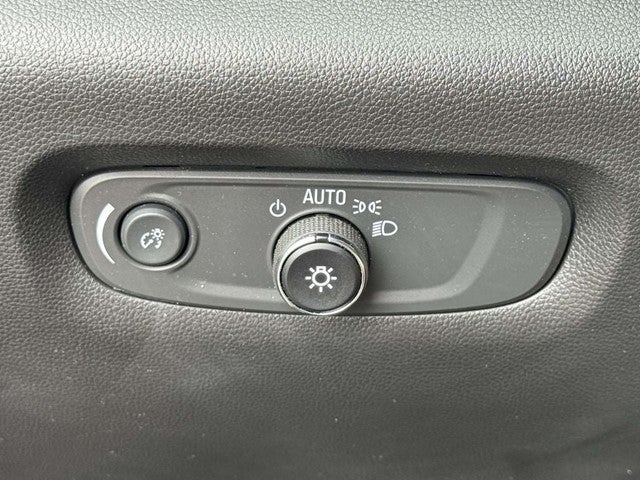 2024 Chevrolet Traverse Limited LT Cloth