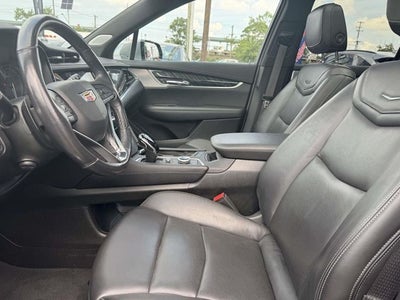 2024 Cadillac XT6 Premium Luxury