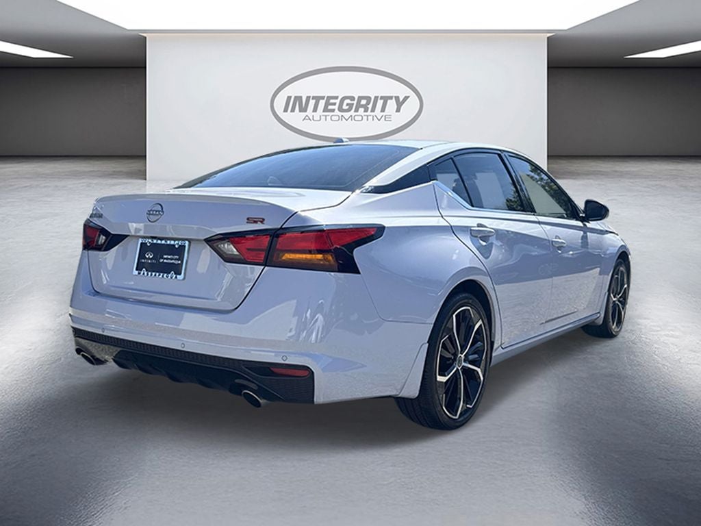 2025 Nissan Altima 2.5 SR
