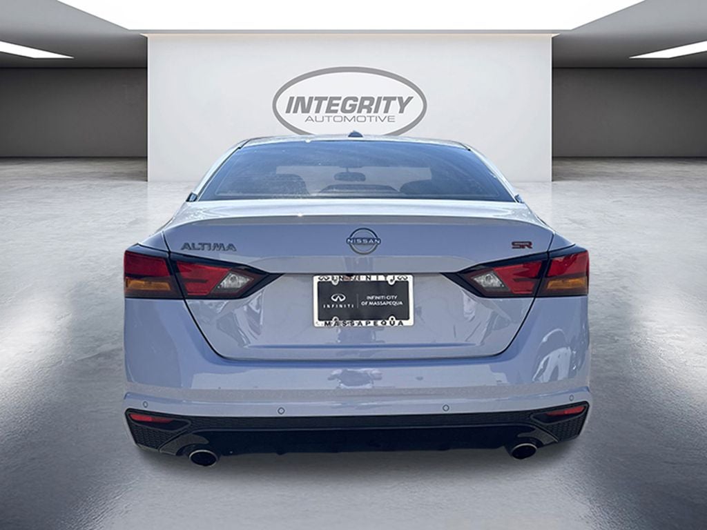 2025 Nissan Altima 2.5 SR