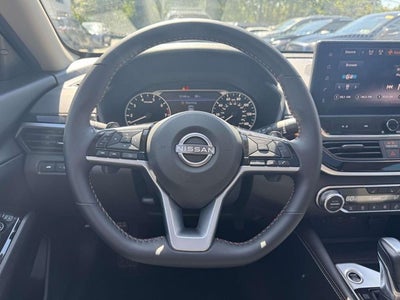 2025 Nissan Altima 2.5 SR