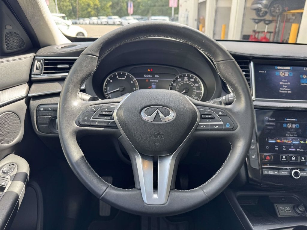 2023 INFINITI QX50 LUXE AWD