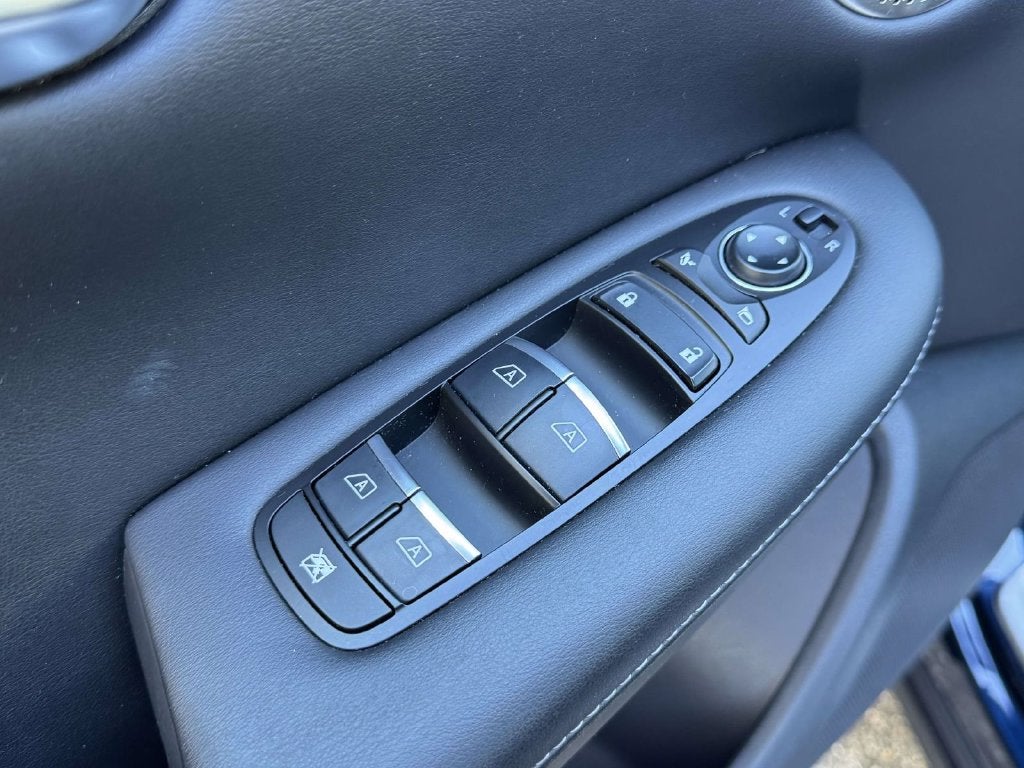 2023 INFINITI QX50 LUXE AWD