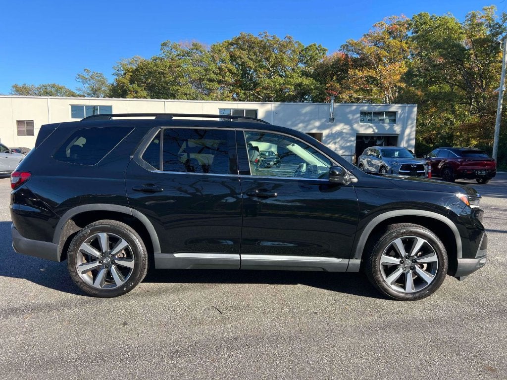 2024 Honda Pilot Touring