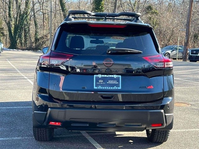 2025 Nissan Rogue Rock Creek