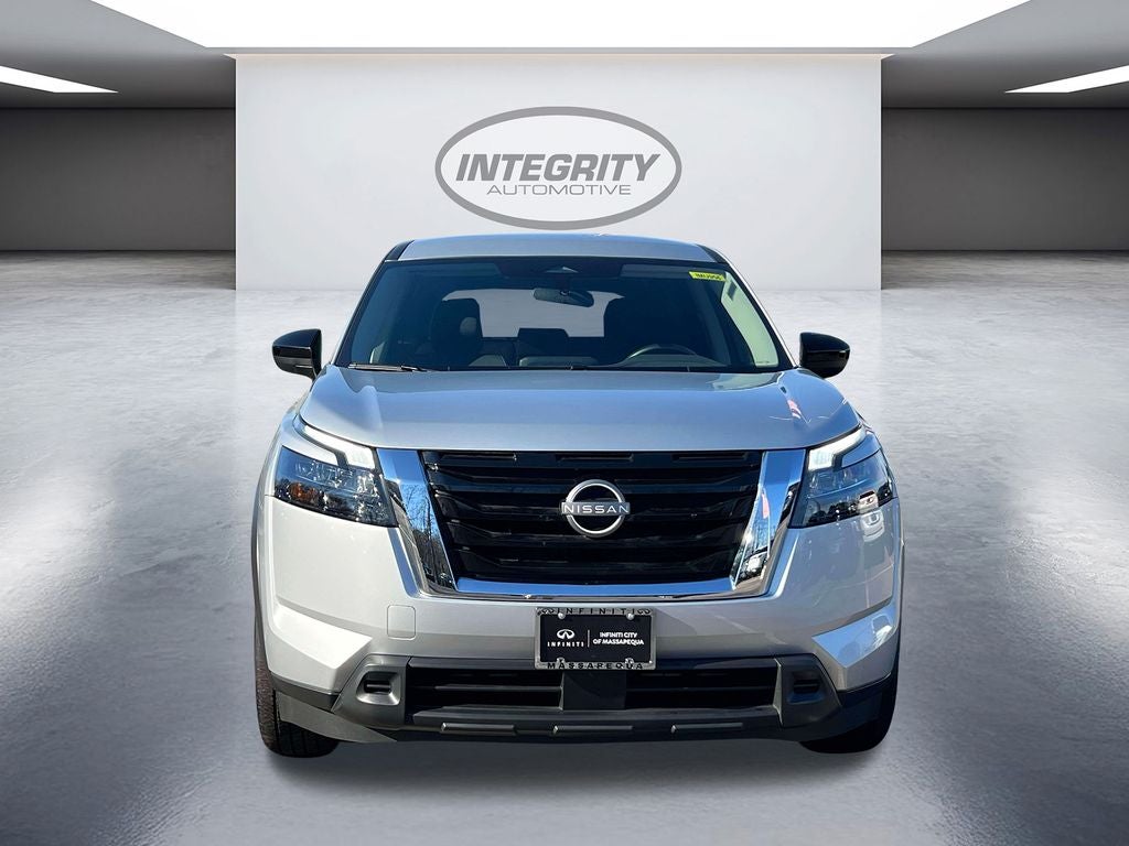 2025 Nissan Pathfinder S