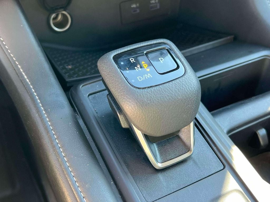 2025 Nissan Pathfinder S