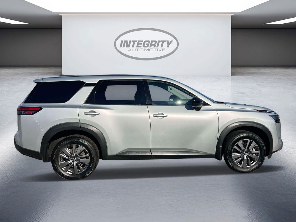 2025 Nissan Pathfinder S