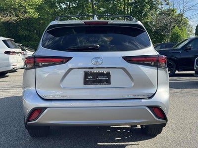 2025 Toyota Highlander Platinum