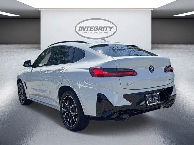2024 BMW X4 xDrive30i