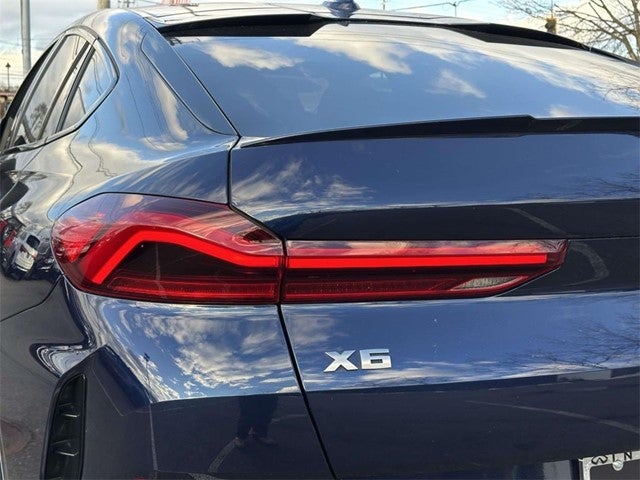 2023 BMW X6 M50i