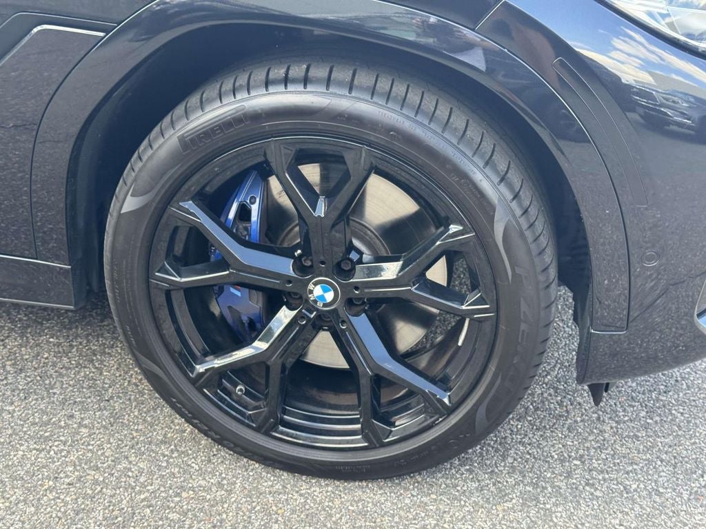 2022 BMW X6 M50i