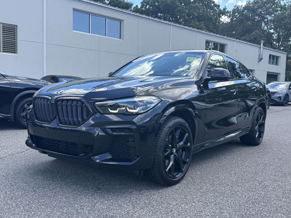 2022 BMW X6 M50i