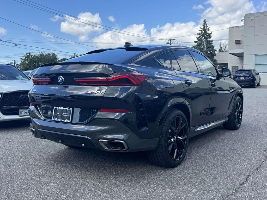 2022 BMW X6 M50i