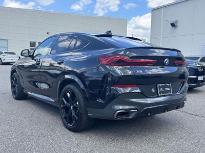 2022 BMW X6 M50i