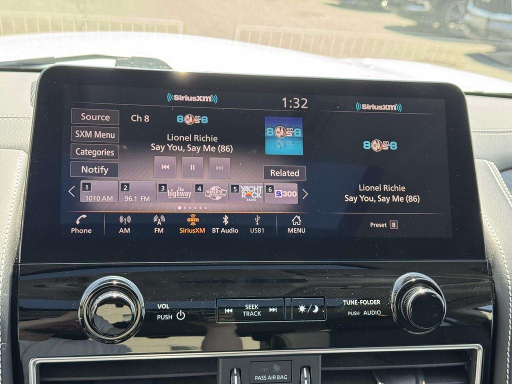 2024 INFINITI QX80 Premium Select