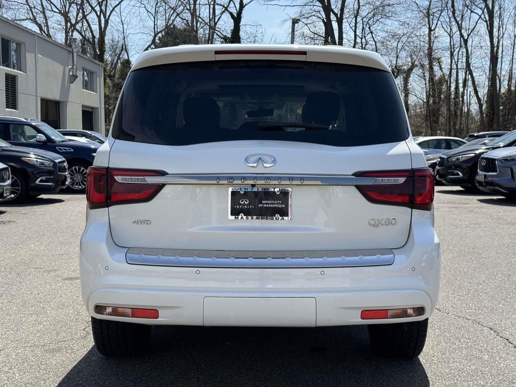 2024 INFINITI QX80 Premium Select
