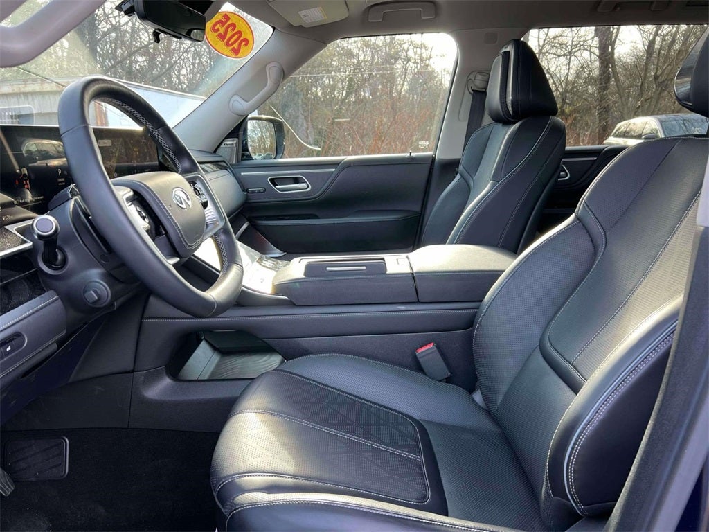 2025 INFINITI QX80 Sensory 4WD