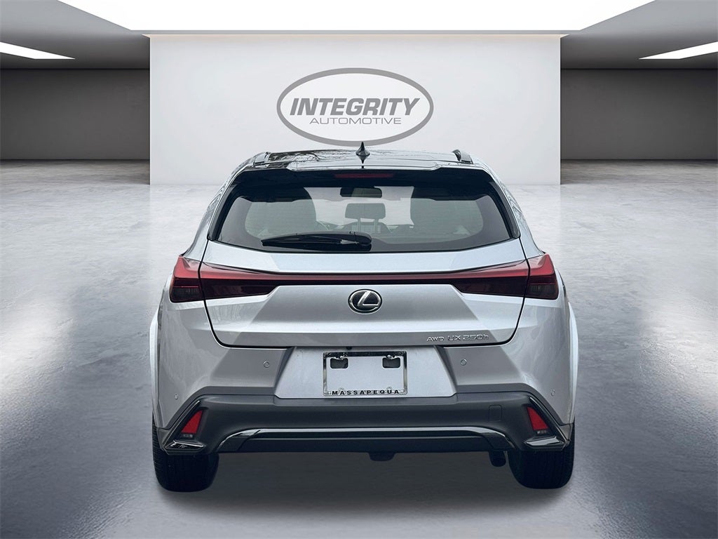 2023 Lexus UX 250h F SPORT Design
