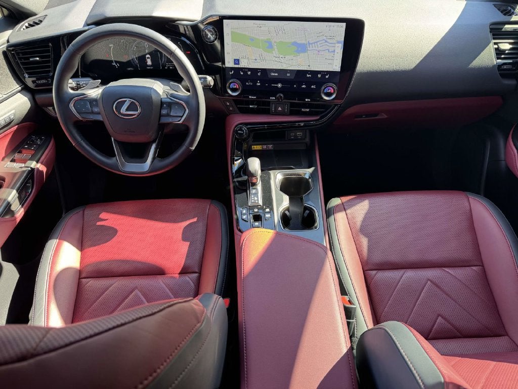 2025 Lexus NX 450h+ Luxury