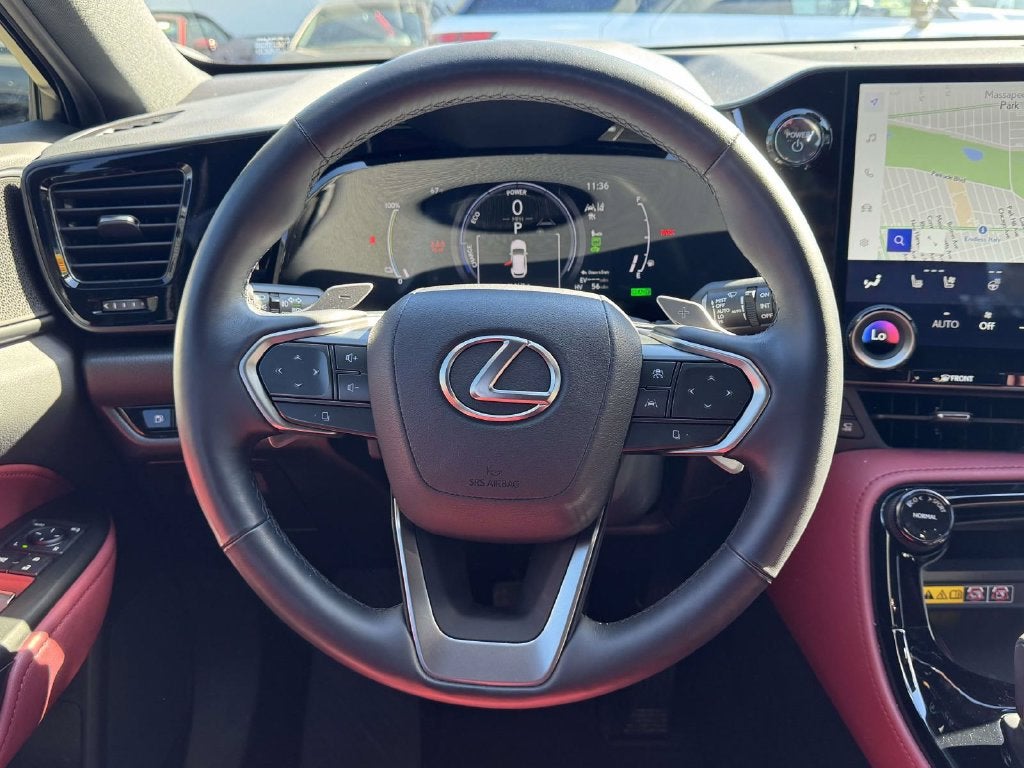2025 Lexus NX 450h+ Luxury