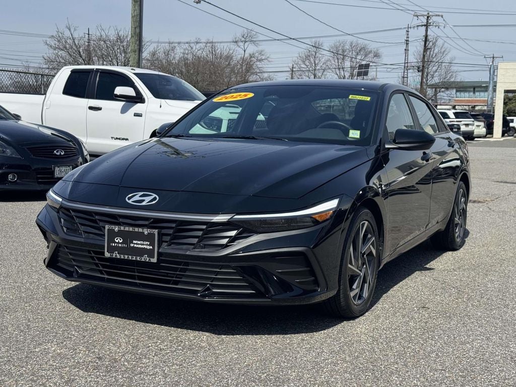 2025 Hyundai Elantra SEL Sport
