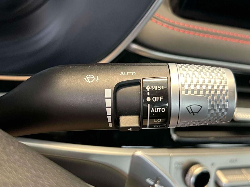 2025 Genesis G70 3.3T Sport Prestige