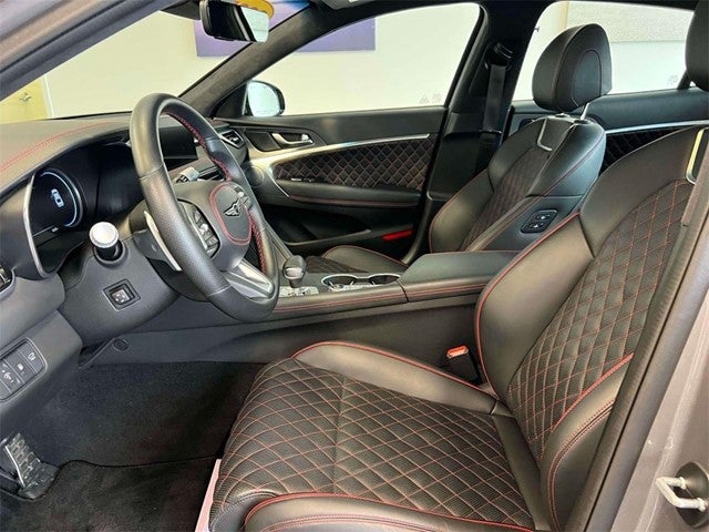 2025 Genesis G70 3.3T Sport Prestige