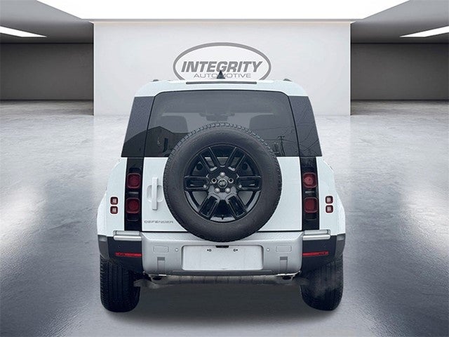 2024 Land Rover Defender 110 S