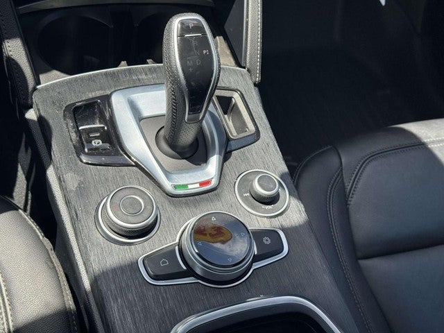 2023 Alfa Romeo Stelvio Sprint