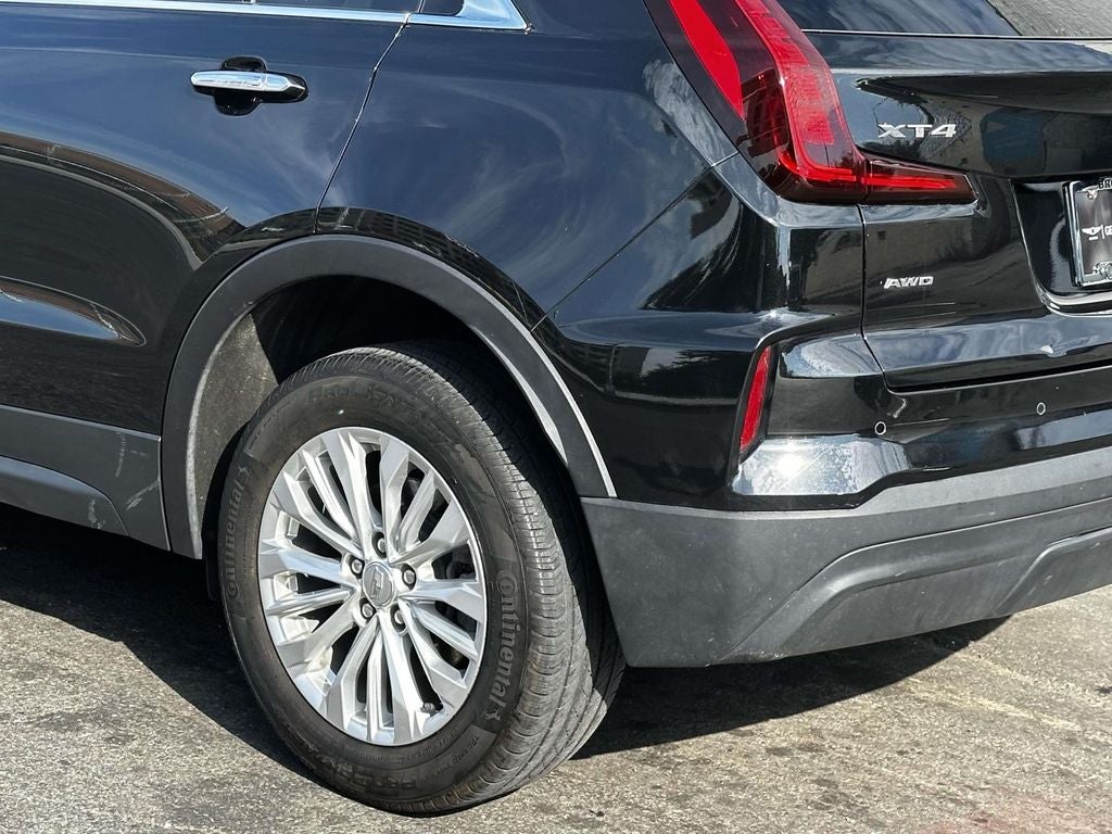 2024 Cadillac XT4 Luxury