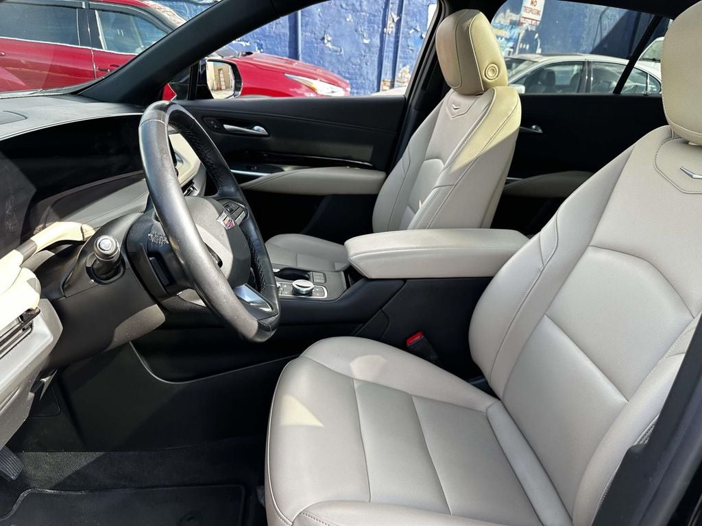 2024 Cadillac XT4 Luxury
