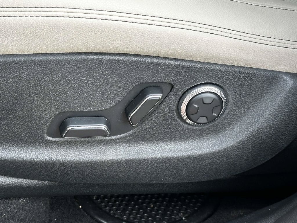 2024 Genesis GV70 2.5T