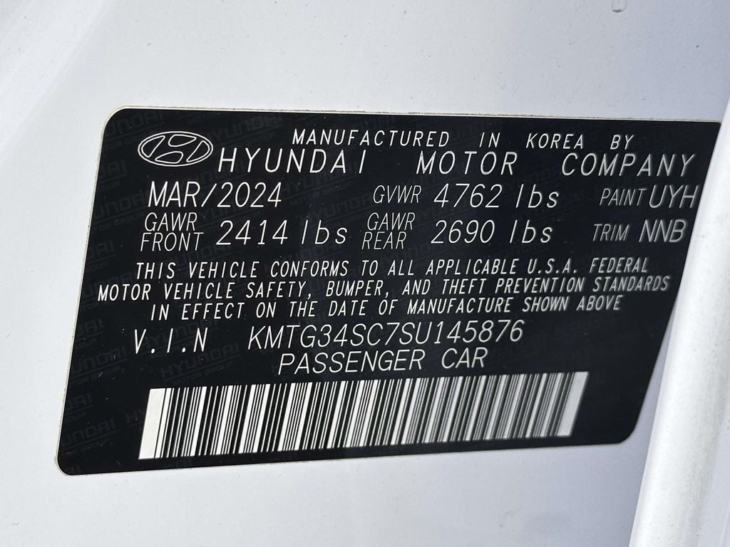 2025 Genesis G70 2.5T