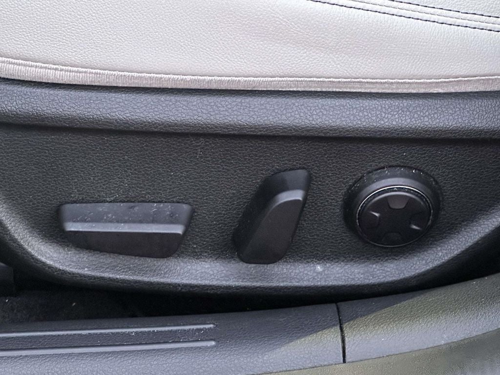 2023 Genesis G70 2.0T Sport Prestige