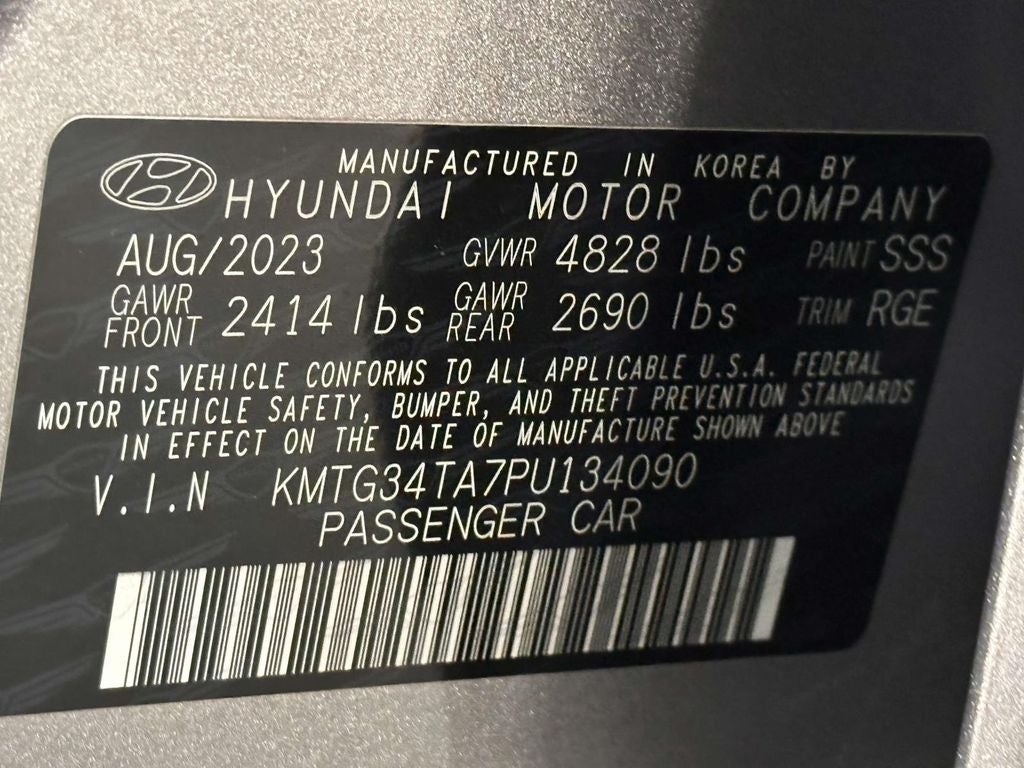 2023 Genesis G70 2.0T