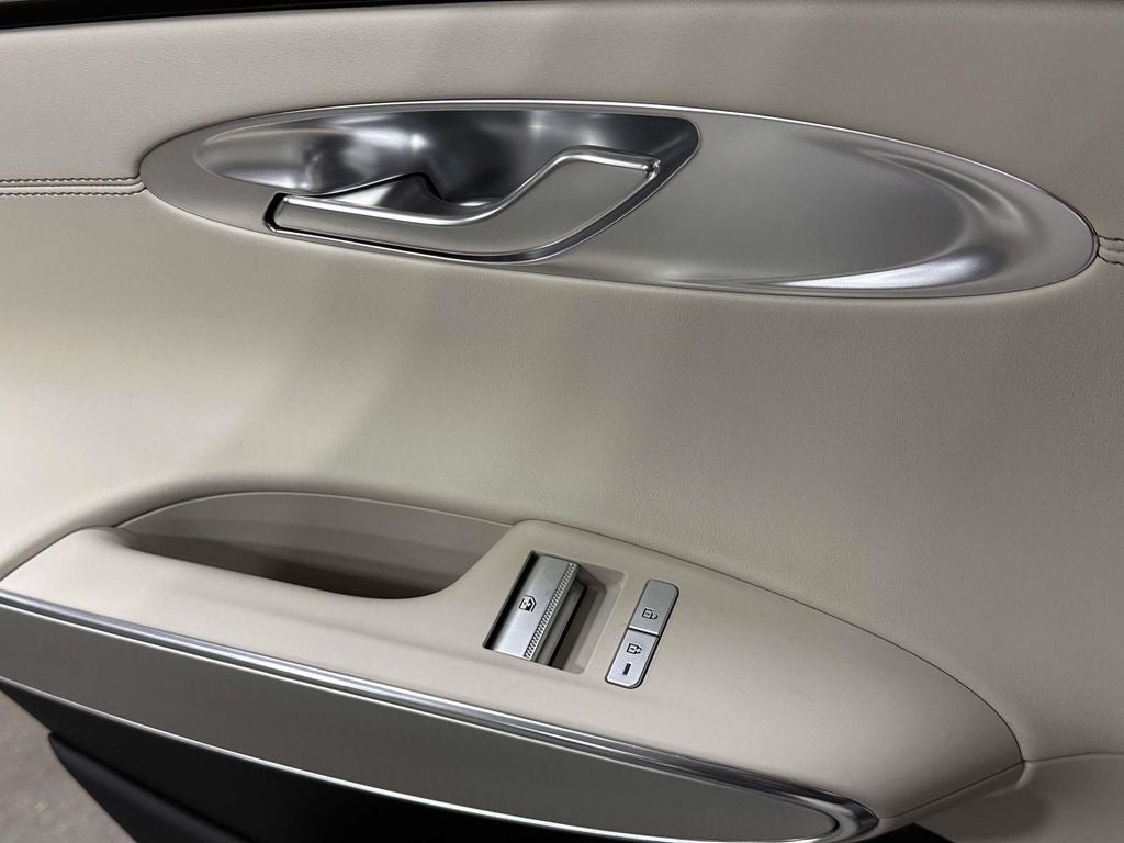 2023 Genesis GV70 2.5T Select