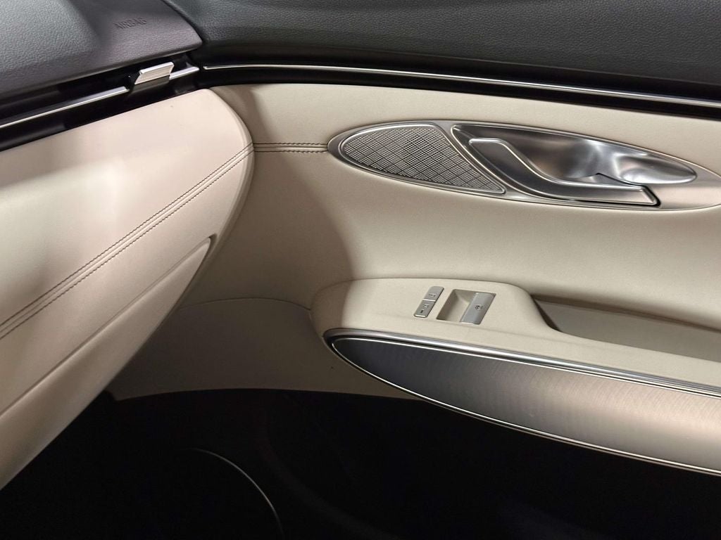 2023 Genesis GV70 2.5T Select