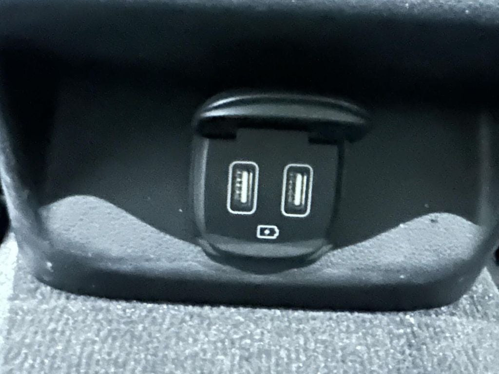 2022 Genesis GV70 2.5T Select