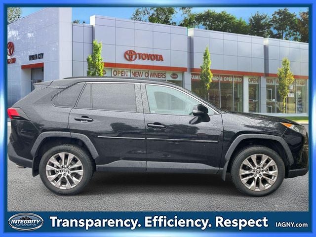 2021 Toyota RAV4 XLE Premium