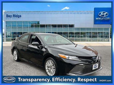 2018 Toyota Camry Hybrid LE