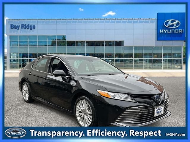 2018 Toyota Camry Hybrid LE
