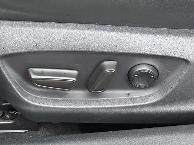 2018 Toyota Camry Hybrid LE