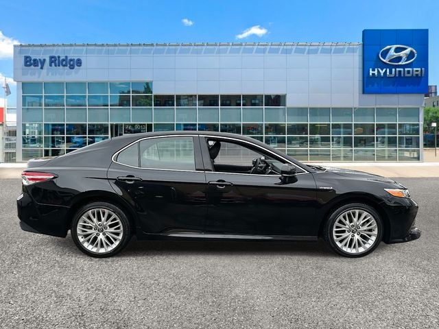 2018 Toyota Camry Hybrid LE