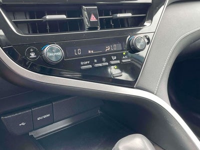 2024 Toyota Camry Hybrid SE