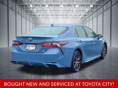 2024 Toyota Camry Hybrid SE