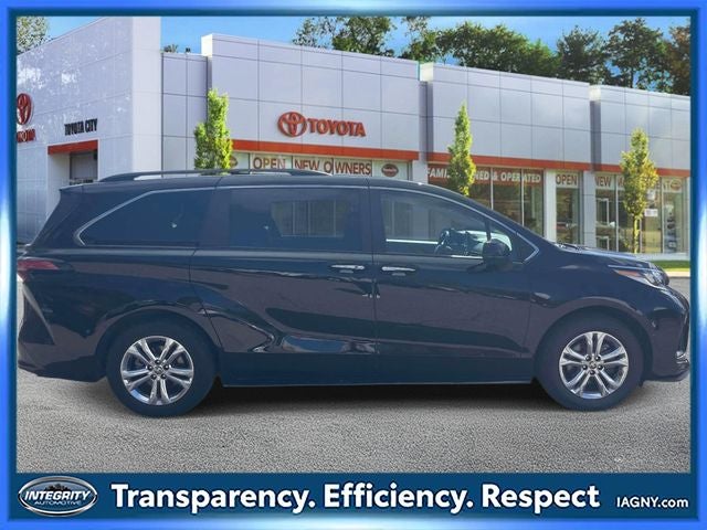 2023 Toyota Sienna XSE