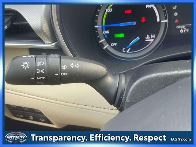 2021 Toyota Highlander Hybrid Platinum